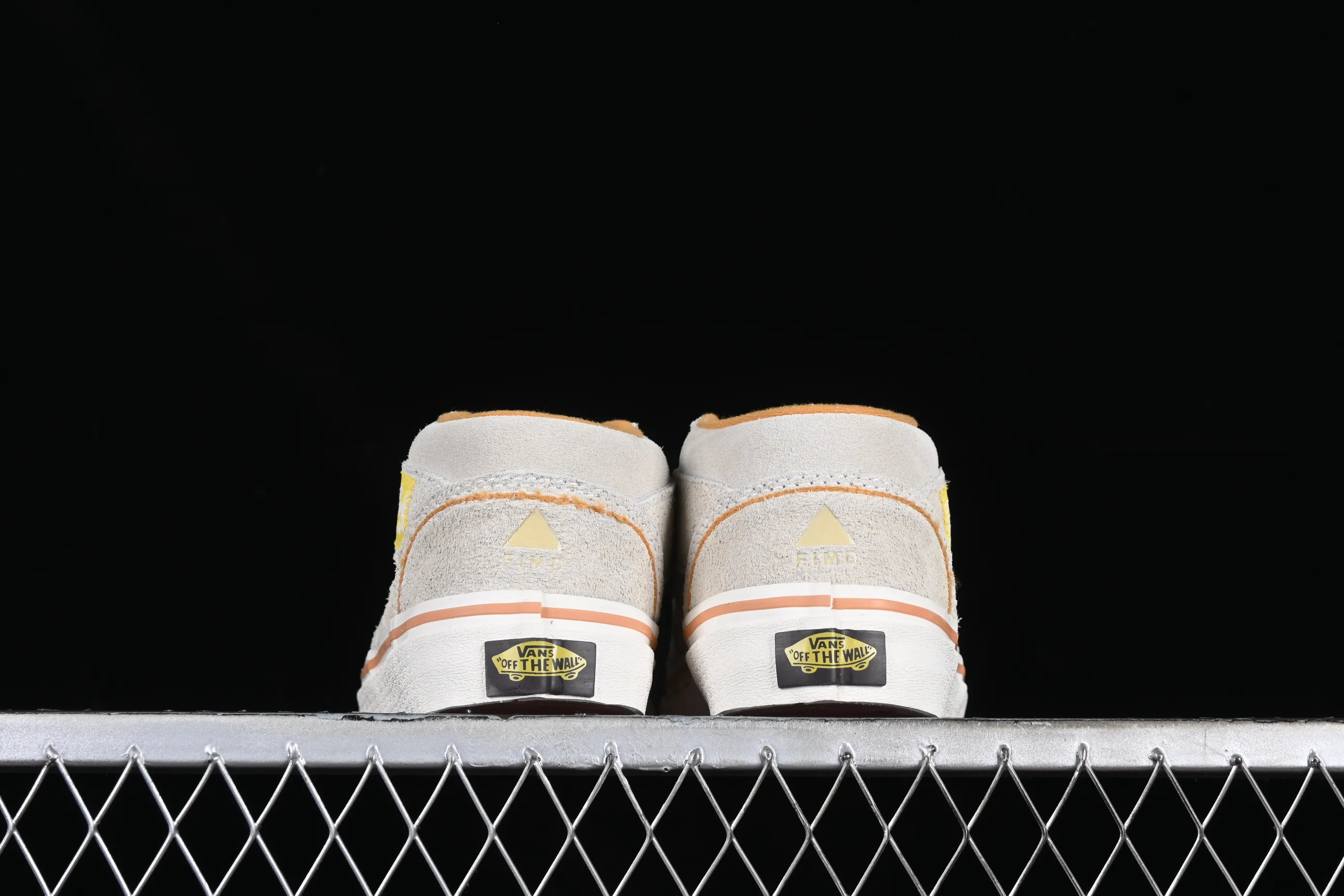 All Categories Vans Vans Series Vans Mid Vans China FTMD x Vans Half Cab Little Kid Joint Anaheim Series China Skateboard Shoes VN0A5KXJCG1